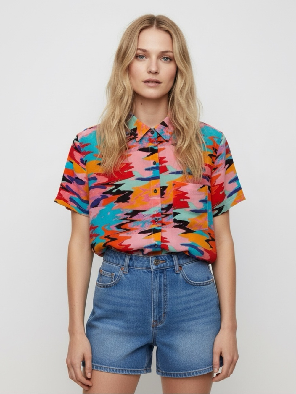 WOMEN’S SOLID & STRIPED NEON PASTEL BUTTON-UP CABANA SHIRT 80’S VIBES DISTORTIA